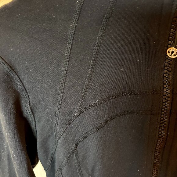 lululemon Define Jacket (Luon) in Black, Size 6 - Picture 6 of 7
